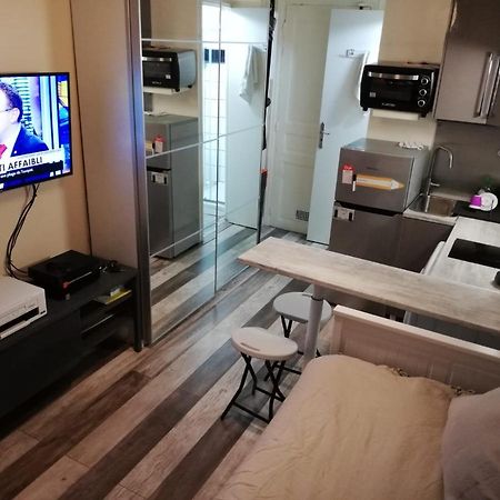Charming Central Paris Studio Apartment Bagian luar foto