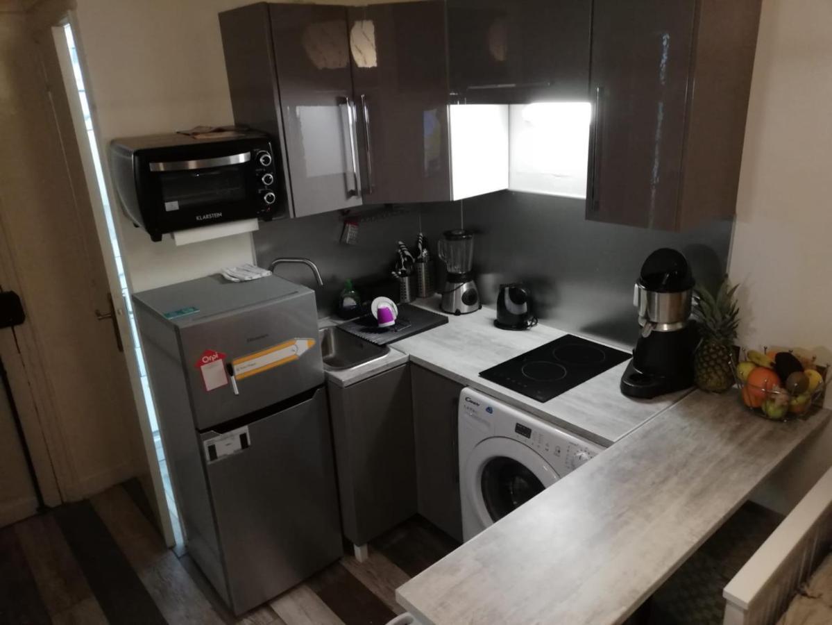 Charming Central Paris Studio Apartment Bagian luar foto