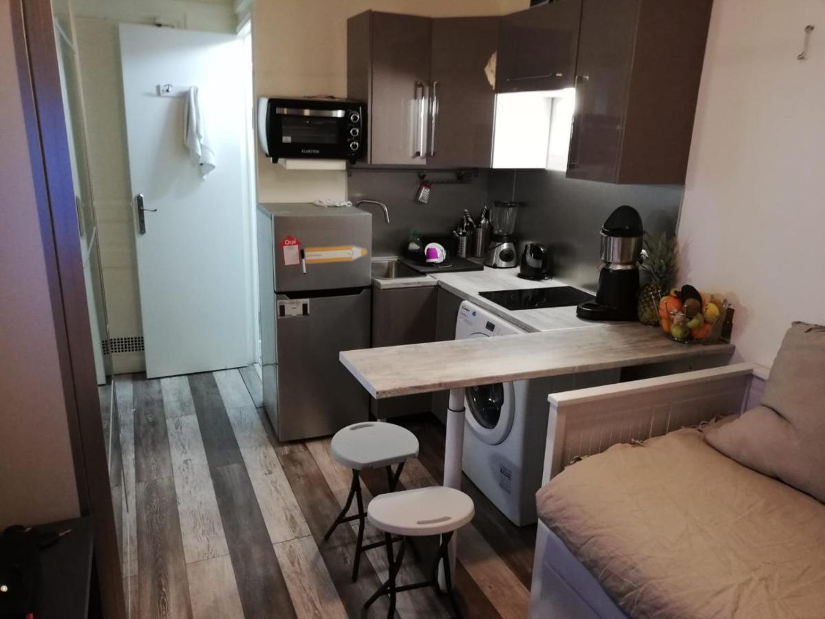 Charming Central Paris Studio Apartment Bagian luar foto
